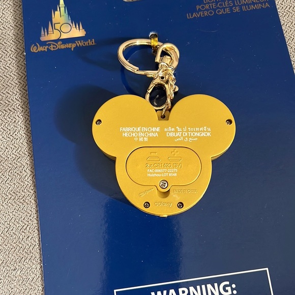 Walt Disney World 50 Light Up Keychain - Picture 2 of 4